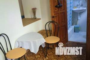1-к квартира, посуточно, 40м2, 1/2 этаж