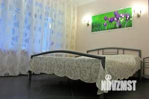 2-к квартира, посуточно, 35м2, 1/2 этаж