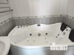 Студия квартира, посуточно, 40м2, 4/6 этаж