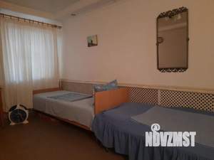 1-к квартира, посуточно, 40м2, 1/2 этаж