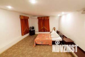 3-к квартира, посуточно, 80м2, 2/2 этаж