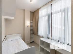 Студия квартира, посуточно, 35м2, 1/7 этаж