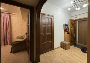 3-к квартира, на длительный срок, 90м2, 1/9 этаж