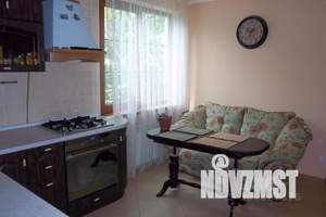 2-к квартира, посуточно, 60м2, 1/2 этаж