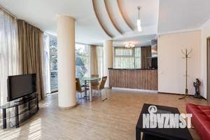 1-к квартира, посуточно, 64м2, 2/4 этаж