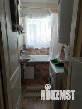 1-к квартира, посуточно, 40м2, 1/2 этаж