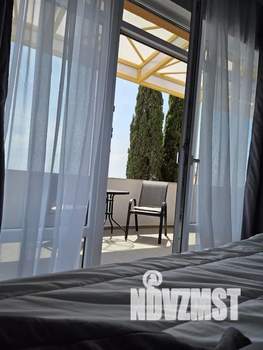 Студия квартира, посуточно, 40м2, 1/10 этаж