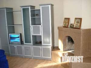 Студия квартира, посуточно, 40м2, 2/2 этаж