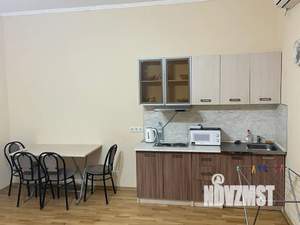 Студия квартира, посуточно, 30м2, 3/10 этаж