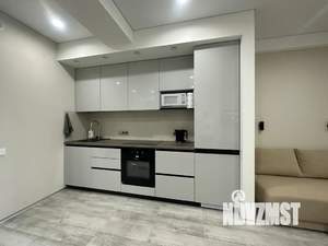 Студия квартира, посуточно, 35м2, 2/4 этаж