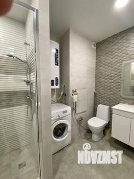 Студия квартира, посуточно, 40м2, 3/12 этаж