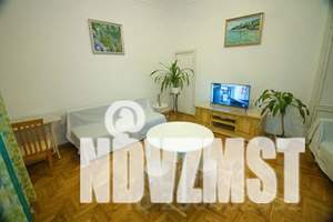 2-к квартира, посуточно, 45м2, 1/2 этаж