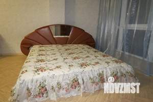 1-к квартира, посуточно, 40м2, 4/7 этаж