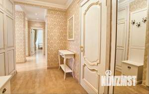 3-к квартира, посуточно, 120м2, 1/1 этаж