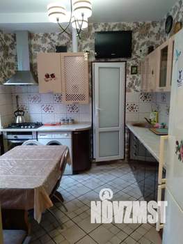 2-к квартира, посуточно, 50м2, 1/2 этаж