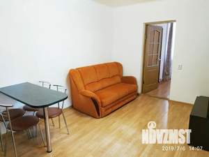 Студия квартира, посуточно, 40м2, 2/3 этаж