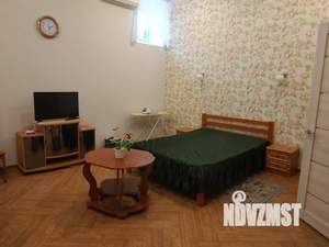 1-к квартира, посуточно, 32м2, 1/2 этаж
