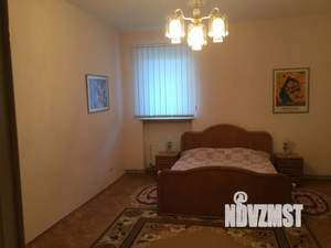 3-к квартира, посуточно, 150м2, 2/4 этаж