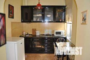 2-к квартира, посуточно, 40м2, 1/2 этаж