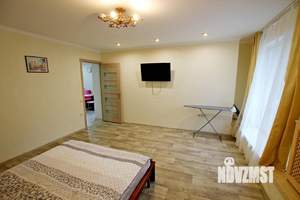 2-к квартира, на длительный срок, 65м2, 1/1 этаж