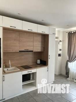 Студия квартира, посуточно, 28м2, 3/3 этаж