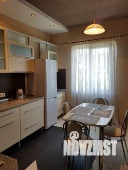 1-к квартира, посуточно, 48м2, 16/17 этаж