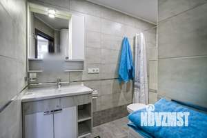 Студия квартира, посуточно, 40м2, 1/10 этаж