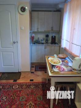 1-к квартира, посуточно, 18м2, 1/2 этаж