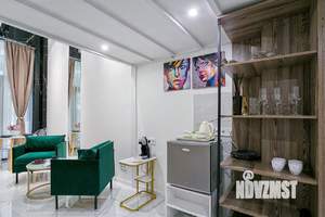 Студия квартира, посуточно, 50м2, 1/8 этаж