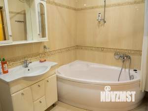 1-к квартира, посуточно, 60м2, 3/3 этаж