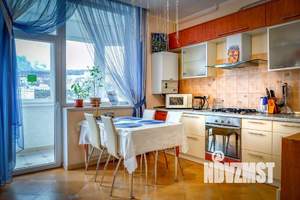 2-к квартира, посуточно, 80м2, 1/1 этаж
