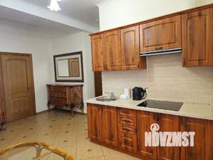 4-к квартира, посуточно, 100м2, 2/5 этаж