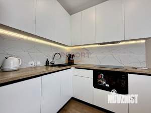Студия квартира, посуточно, 35м2, 4/8 этаж