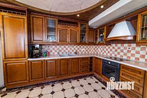 3-к квартира, посуточно, 240м2, 1/1 этаж