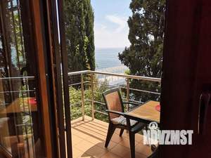 Студия квартира, посуточно, 30м2, 1/3 этаж