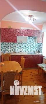 Студия квартира, посуточно, 35м2, 3/3 этаж