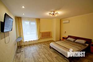 2-к квартира, на длительный срок, 65м2, 1/1 этаж