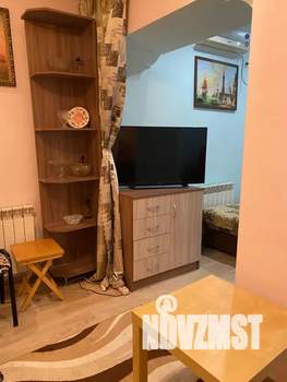 1-к квартира, посуточно, 30м2, 1/2 этаж