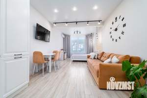 Студия квартира, посуточно, 35м2, 17/18 этаж