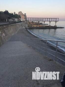 Студия квартира, посуточно, 38м2, 1/3 этаж