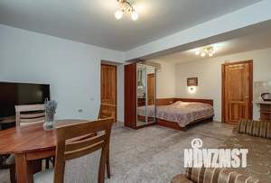 Студия квартира, посуточно, 34м2, 1/4 этаж