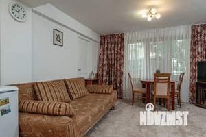 Студия квартира, посуточно, 34м2, 1/4 этаж