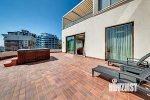 4-к квартира, посуточно, 250м2, 14/14 этаж