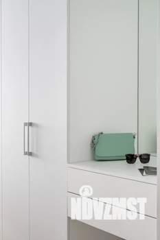 Студия квартира, посуточно, 42м2, 6/8 этаж