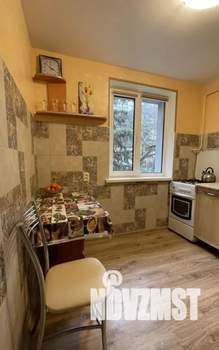 2-к квартира, посуточно, 38м2, 2/4 этаж