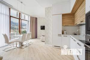3-к квартира, посуточно, 77м2, 7/13 этаж
