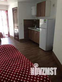 Студия квартира, посуточно, 23м2, 1/3 этаж