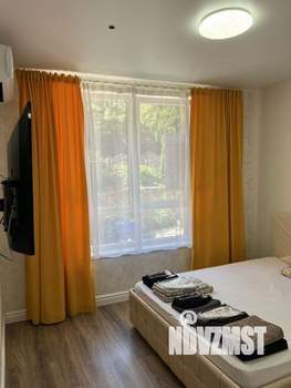 Студия квартира, посуточно, 35м2, 3/18 этаж