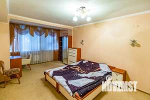3-к квартира, посуточно, 105м2, 3/5 этаж