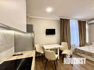 Студия квартира, посуточно, 35м2, 5/8 этаж